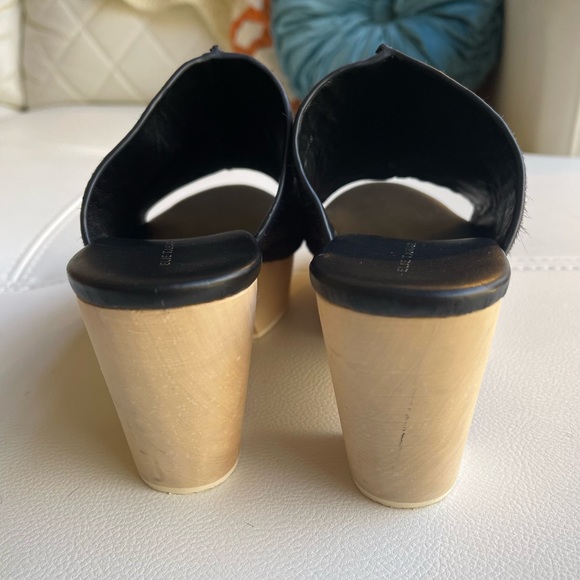 NWOT Elie Tahari Tortuga Navy Blue calf hair Leather wooden clogs navy blue 38 - Picture 8 of 11